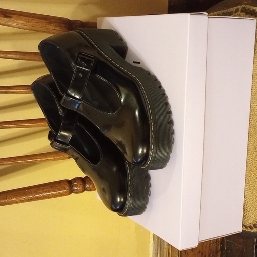 Madden Girl Mary Janes Holly Women's size 6.5